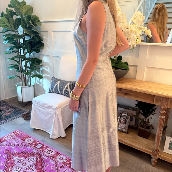 Chic Dupioni Silver Long Sleeveless Dress - Picture 4 of 4
